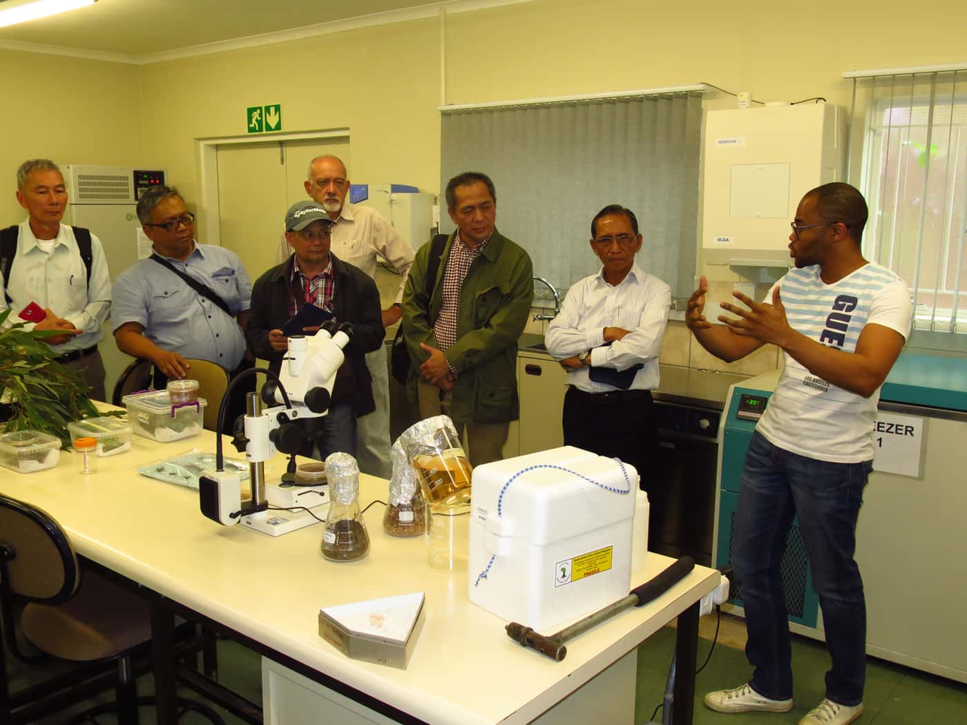 Sarawak Forestry Group visits FABI