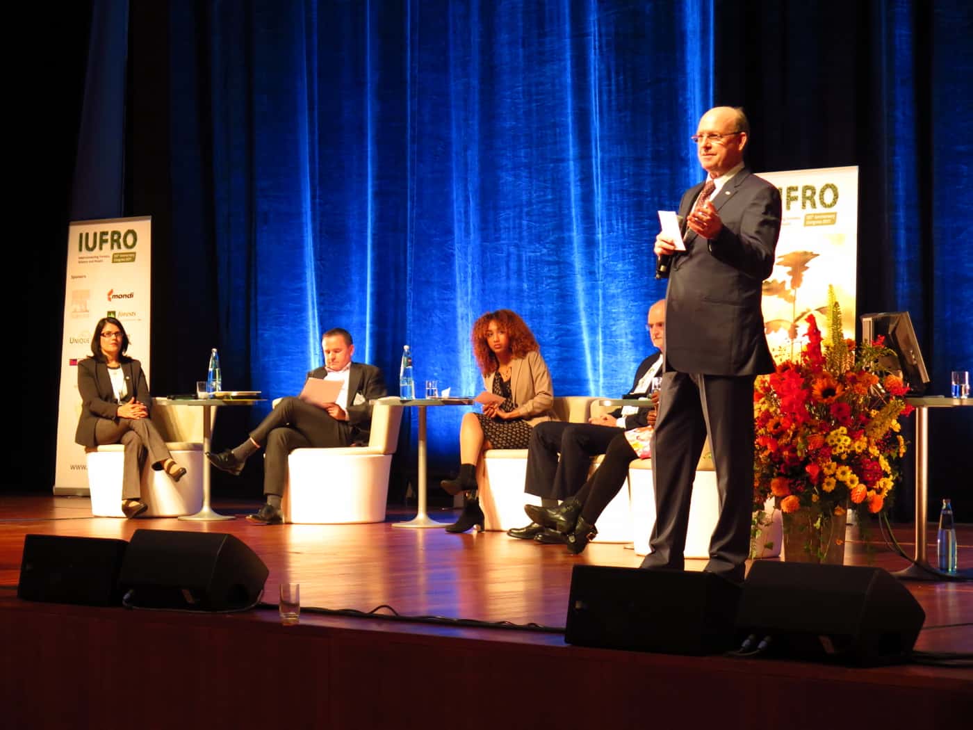 IUFRO President addresses IFSA sub-plenary session on forestry