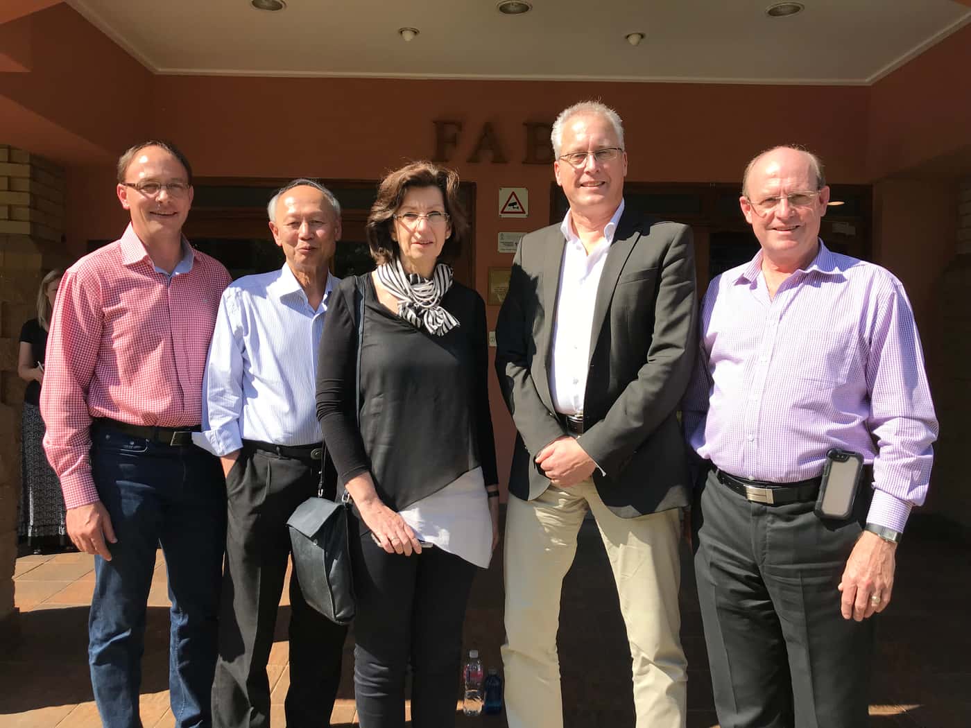 Plant pathologists from UK and Singapore visit FABI