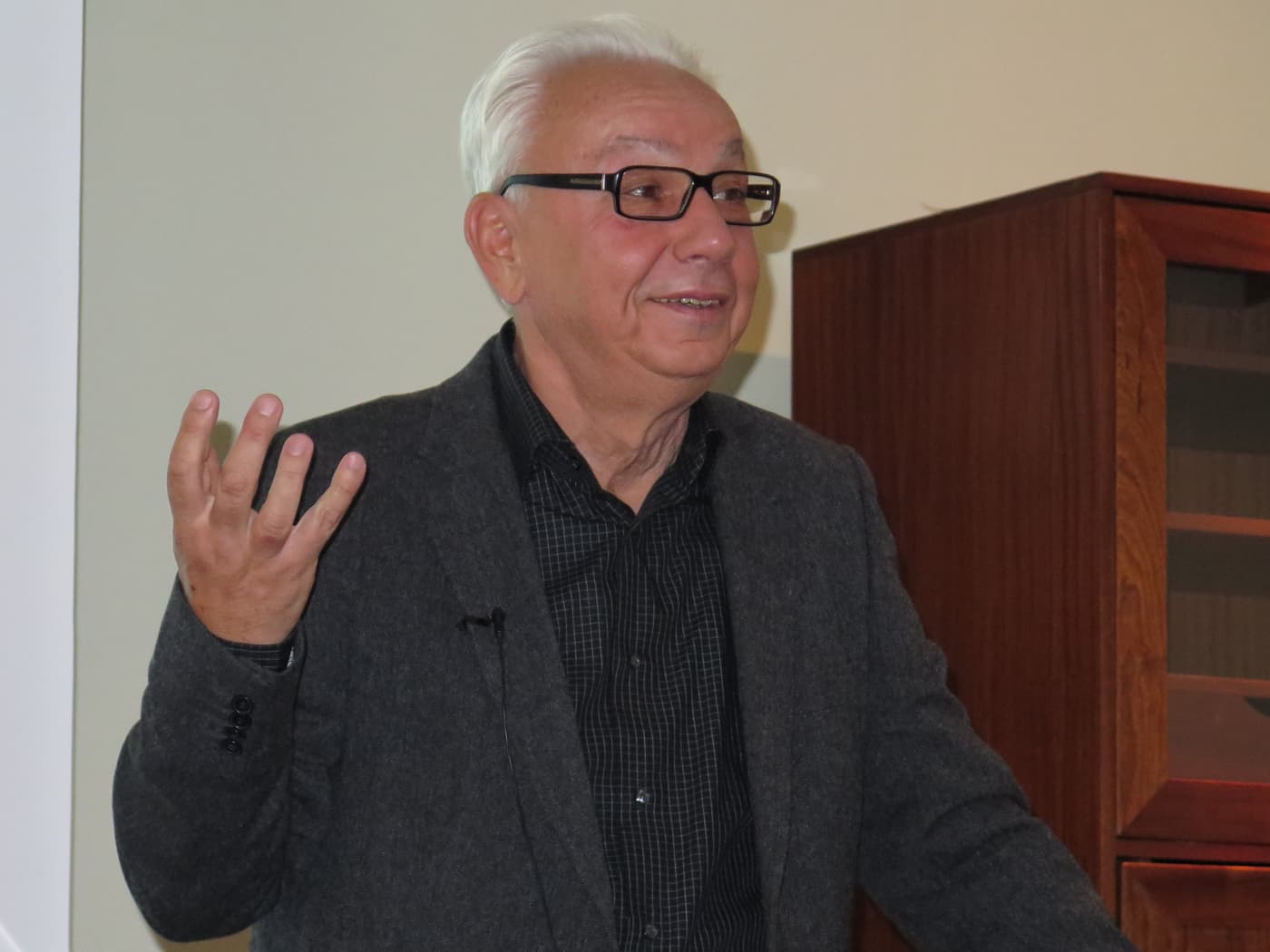 Special Seminar by Prof Tsopelas