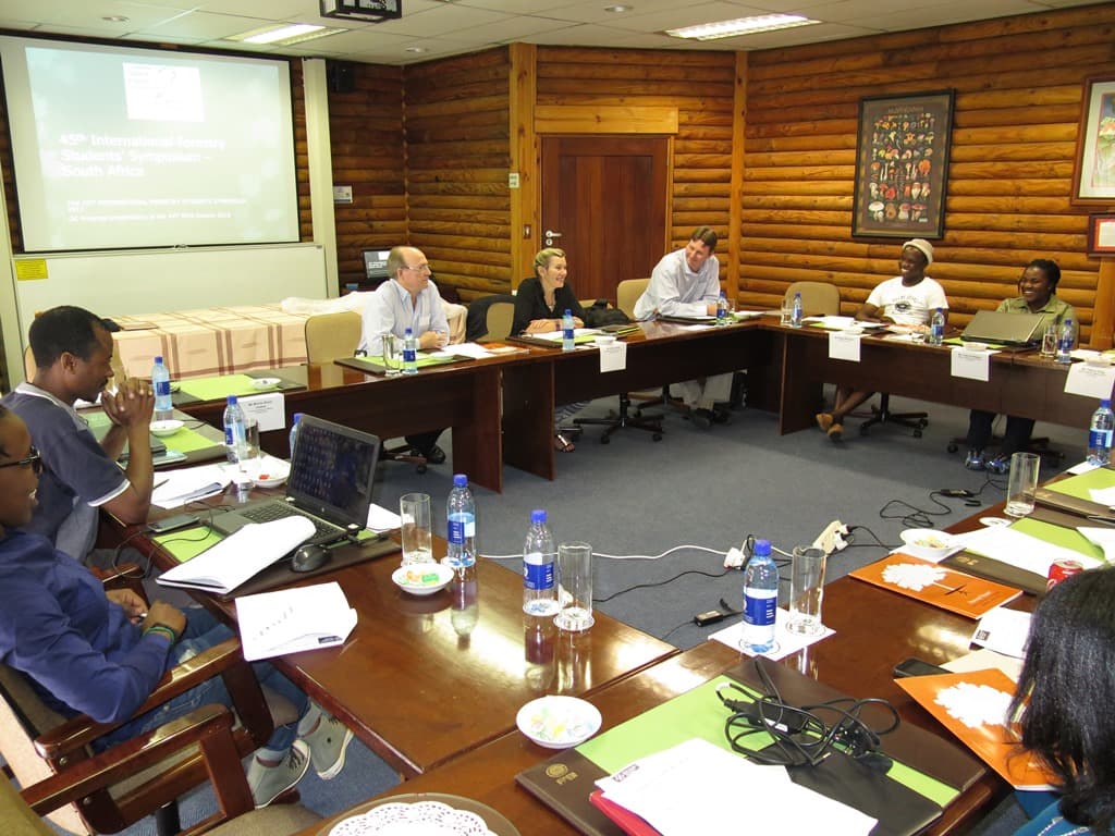 FABI hosts International Forestry Students Symposium planning meeting