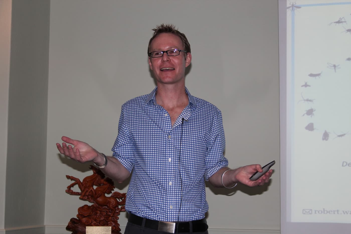 FABI hosts expert on insect genomes