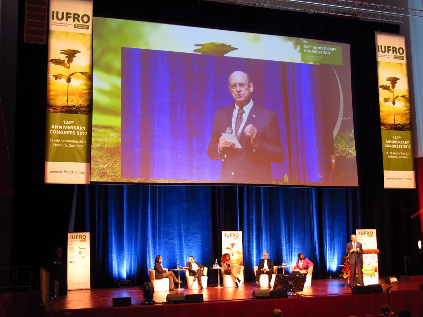 IUFRO President addresses IFSA sub-plenary session on forestry