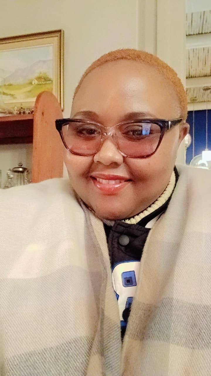 Ofentse Mmako