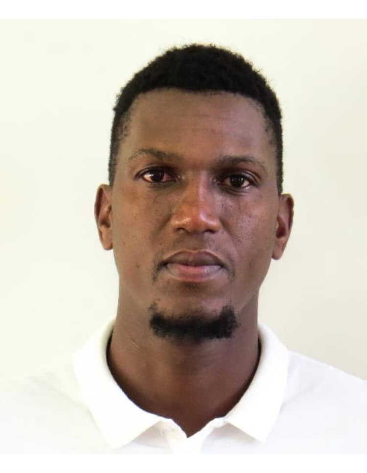 THOLINHLANHLA NDLOVU