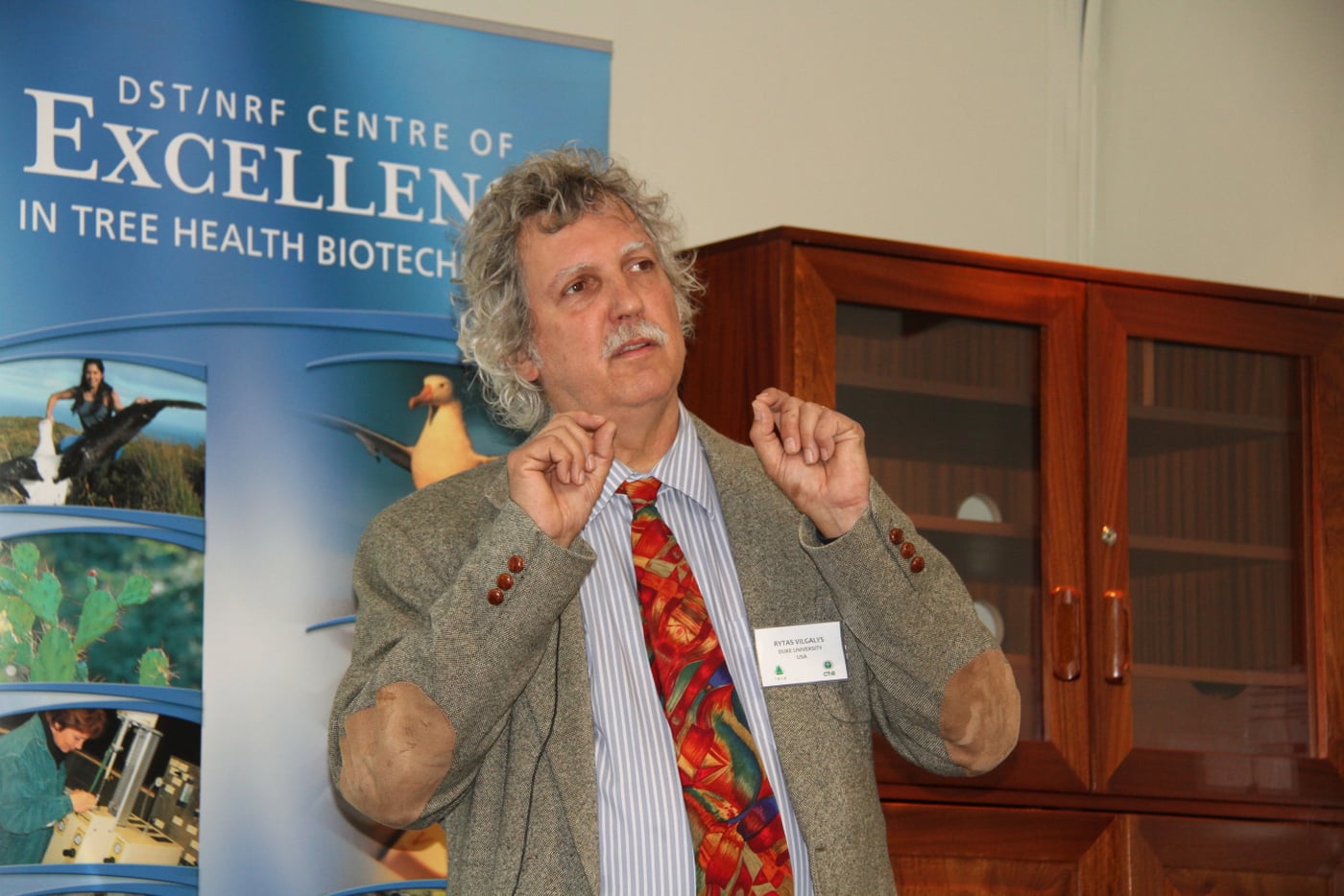 Research on indigenous tree health highlighted at the 2017 annual meeting of the CTHB